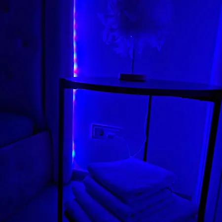 Center Apartment *